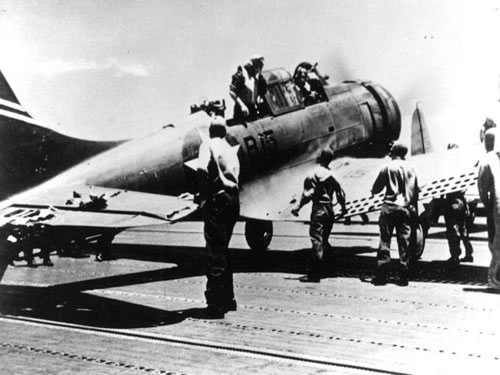 Dauntless du VB-6 Enterprise